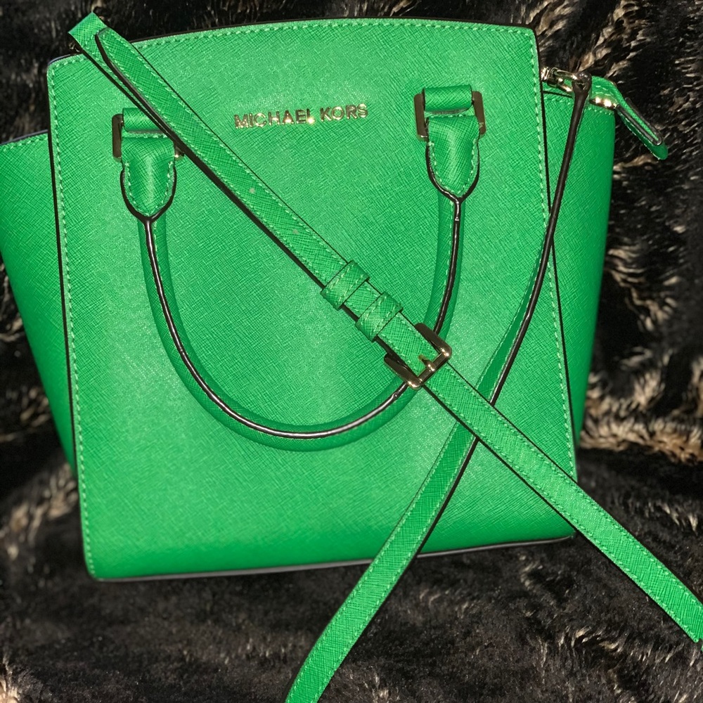 Michael Kors Crossbody bag (Authentic)